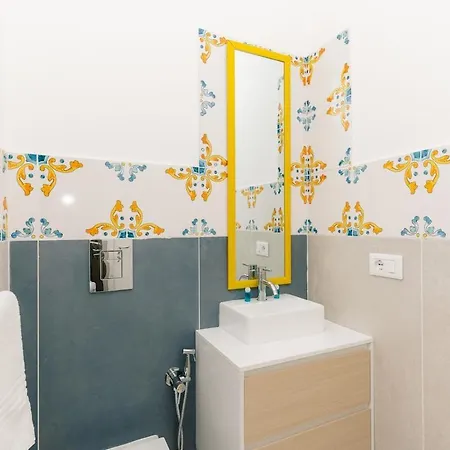 Realty Holidays - Eliana Holidays Apartment Sorrento