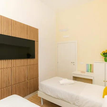 Realty Holidays - Eliana Holidays Apartmán
